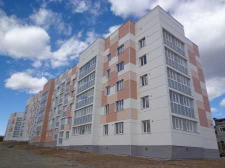 В камчатской столице сразу более 20 семей получили ключи от новых квартир